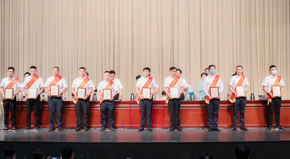 pp电子·模拟器(试玩游戏)官方网站