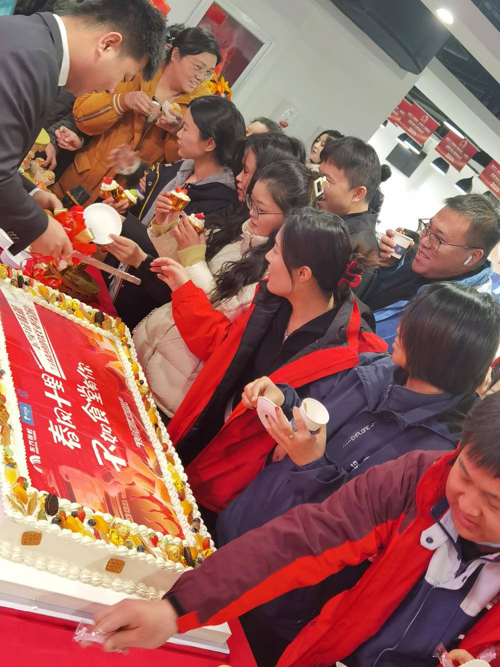 pp电子·模拟器(试玩游戏)官方网站